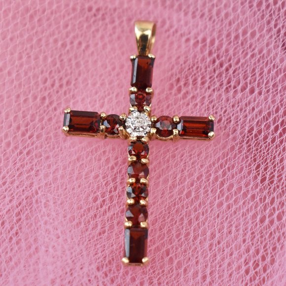 Garnet and diamond cross pendant solid 10K gold - Picture 12 of 12
